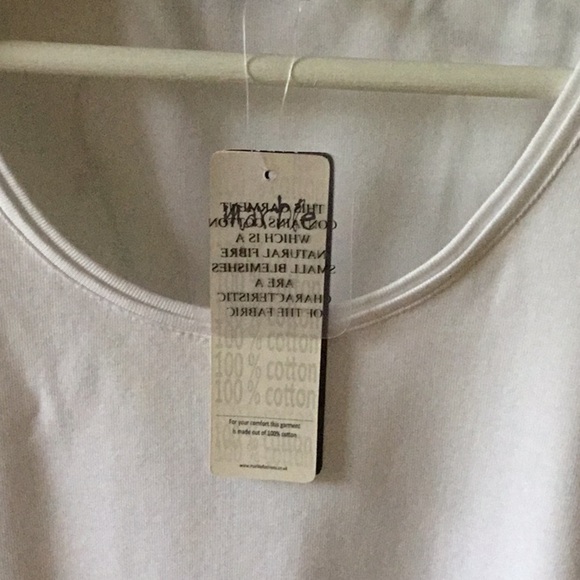 Not so Simple White Tee - Picture 3 of 6